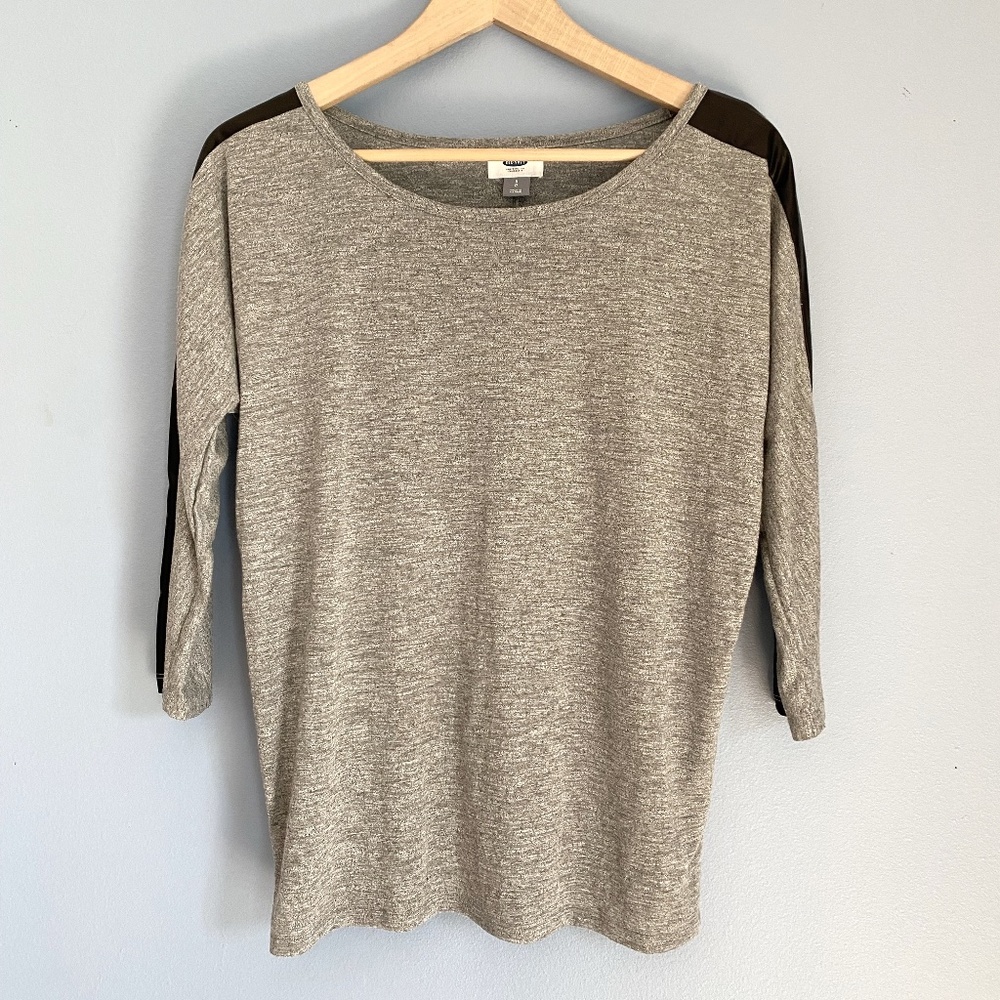 Long Sleeve Faux Leather Stripe. Sz S
